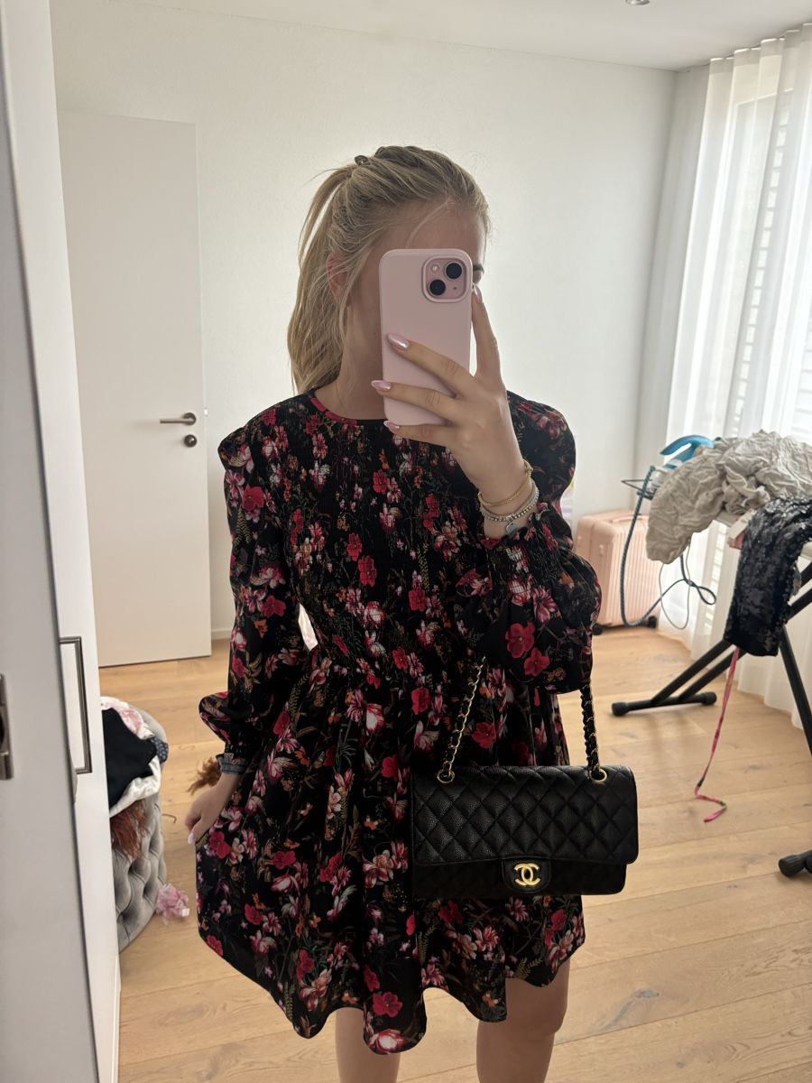 Ted Baker Kleider: Tee Baker Blumenmuster Schwarz Pink Grösse S – Neu (gemäss Beschreibung) aus lenzburg von naemi30 2