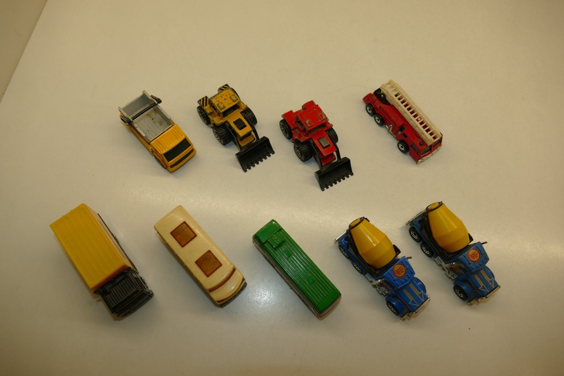 Matchbox Giocattoli: Matchbox: 9xFahrzeuge – Usato da Niederhasli venduto da Flash32 3