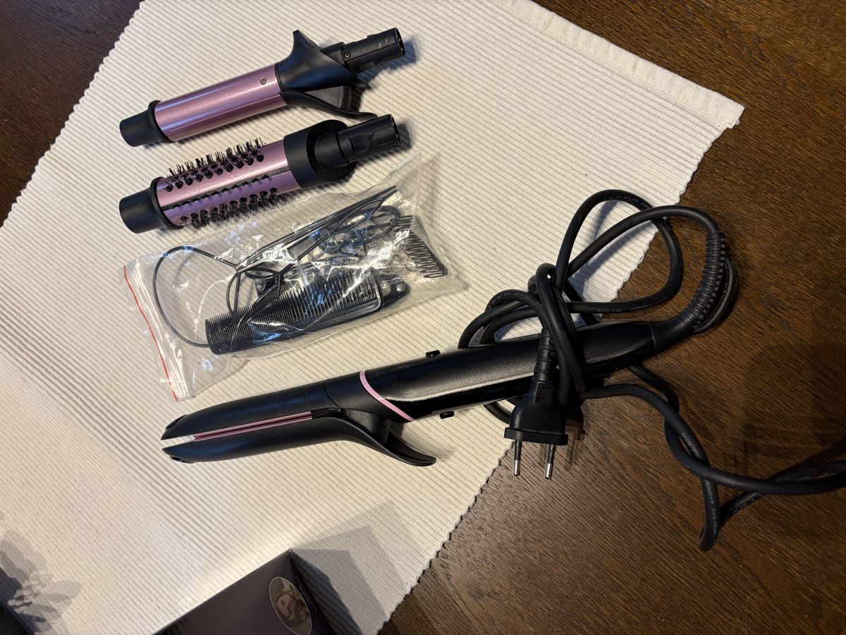 Philips Piastre & Arricciacapelli: Philips StyleCare Advanced 15-in-1 Multi-Styler neu – Usato da Hauptwil venduto da BernadettS 3