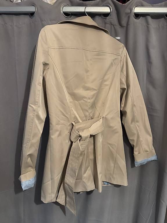 Mäntel: Trench beige  – Gebraucht aus La Chaux-de-Fonds von jas_g9x8 1