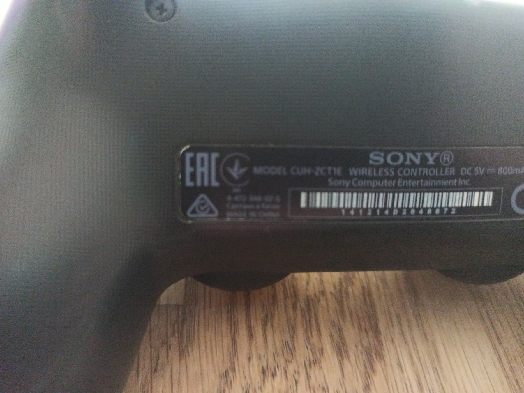 Controller: 2 x Original Controller Sony PS4 Wireless DualShock 4 V1 – Usato da Oberweningen venduto da mar_87mx 6