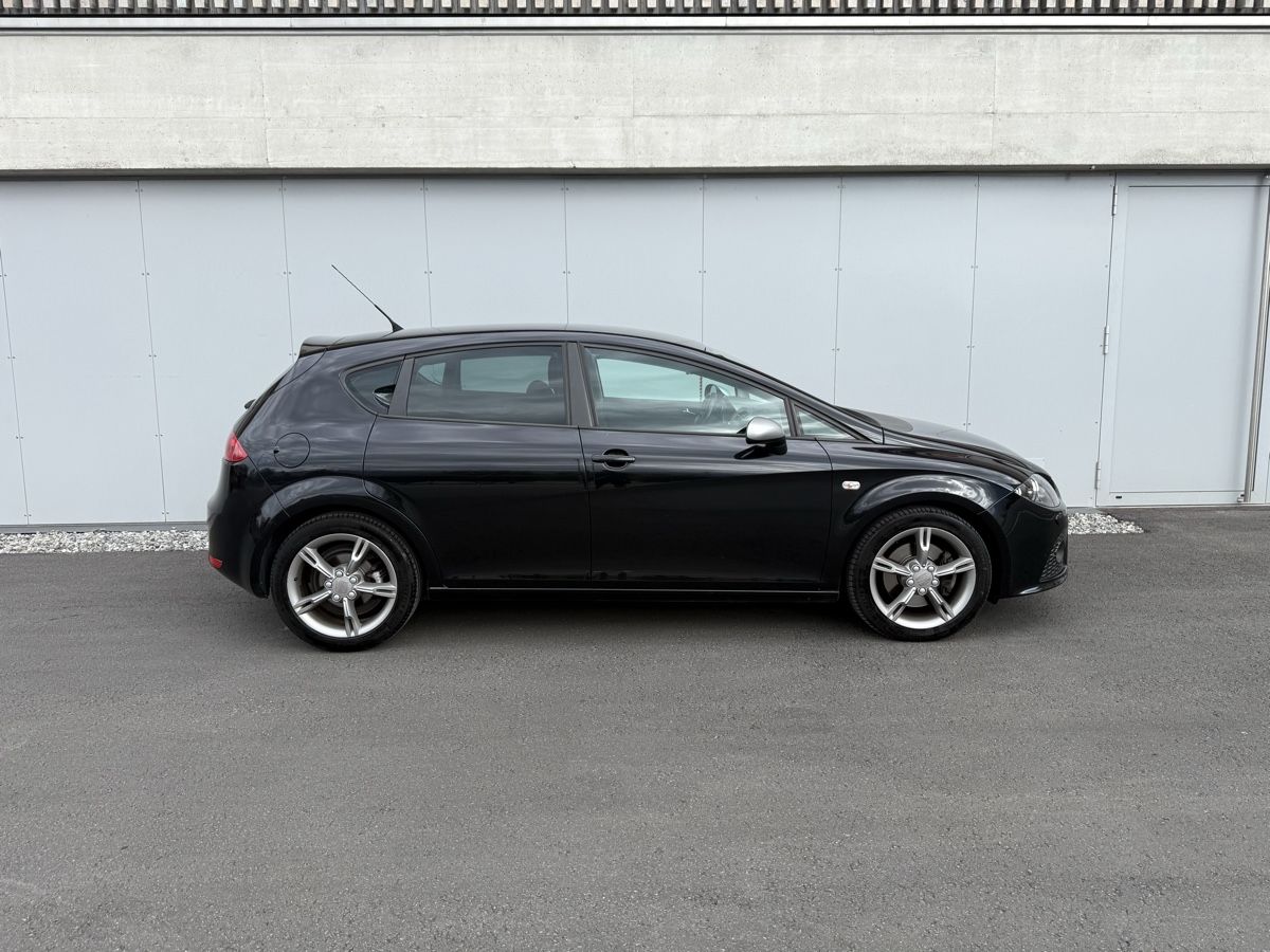 Seat Automobili: Seat Leon 2.0TDI FR – Usato da Ruggell venduto da Dadasli25 4