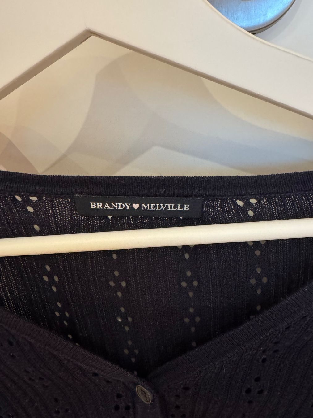 Brandy Melville Vestes: Brandy Melville Cardigan – D'occasion à Biel-Benken BL par csr_b6dz 2