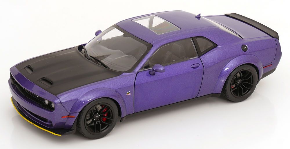 Dodge Modellini d'auto: DODGE CHALLENGER SRT HELLCAT 2023 VIOLLET 1:18 SOLIDO – Nuovo e nell'imballaggio originale da Suhr venduto da Moebelsiralfred