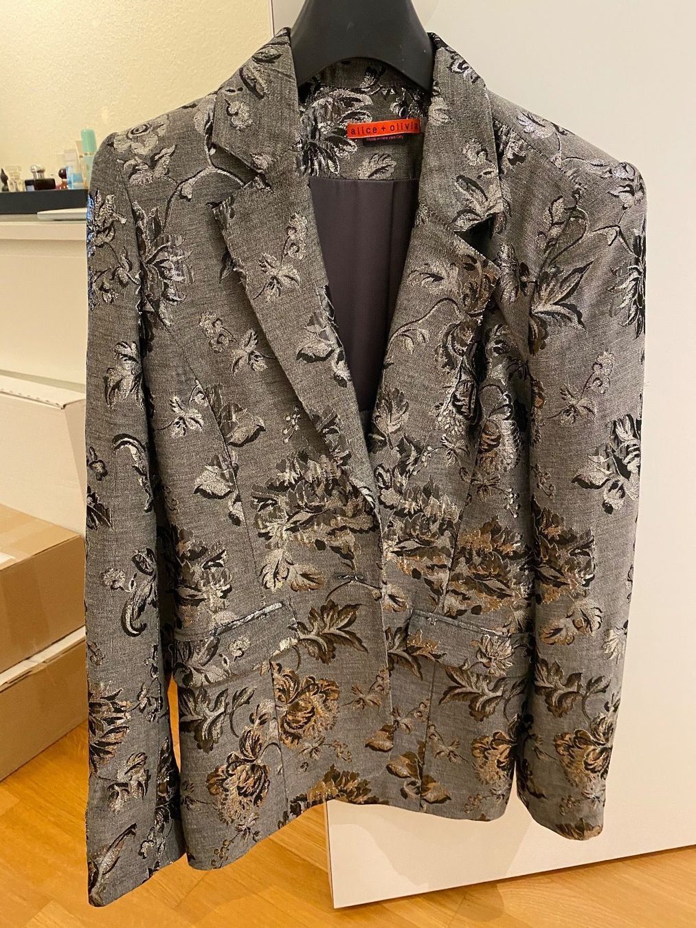 Giacche: Alice & Olivia Blazer grey silver – Usato da Zug venduto da sschnide92