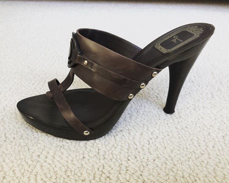 Dior Scarpe da donna: Dior brown sandals – Usato da Dallenwil venduto da ZD2019 1