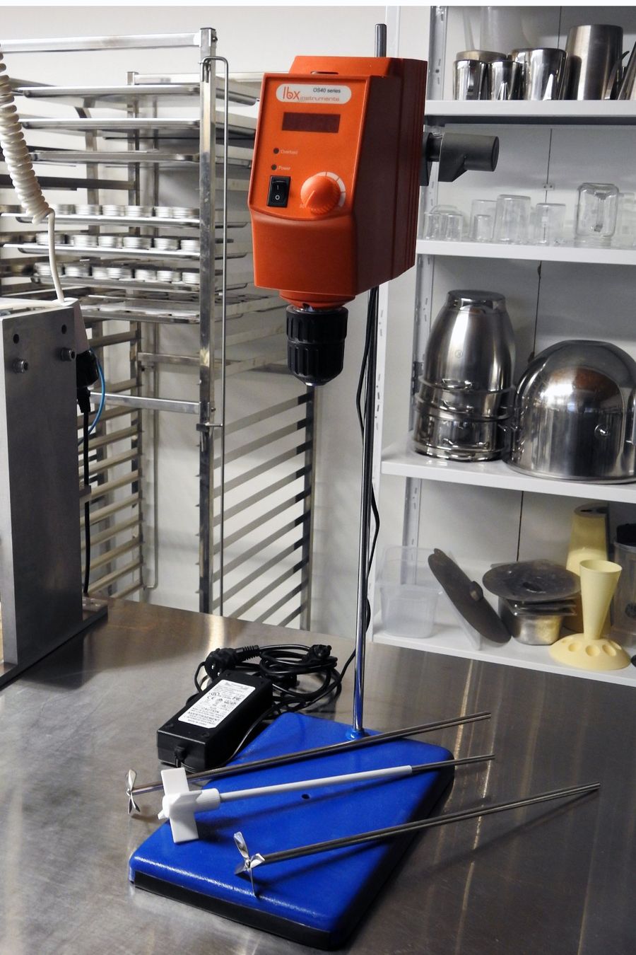 Tutti gli attrezzi: DIGITALER ÜBERKOPFRÜHRER OS40 Laborgerät – Usato da Wittenbach venduto da rbstore 1