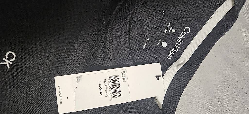 Calvin Klein T-Shirts: Calvin Klein Tank Top – Gebraucht aus wängi von haa_6pqc 1
