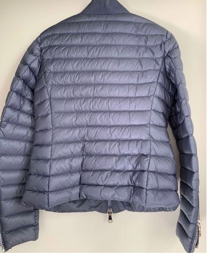 Moncler Vestes: Moncler Daunen-Jacke – D'occasion à Bern par umase39 1