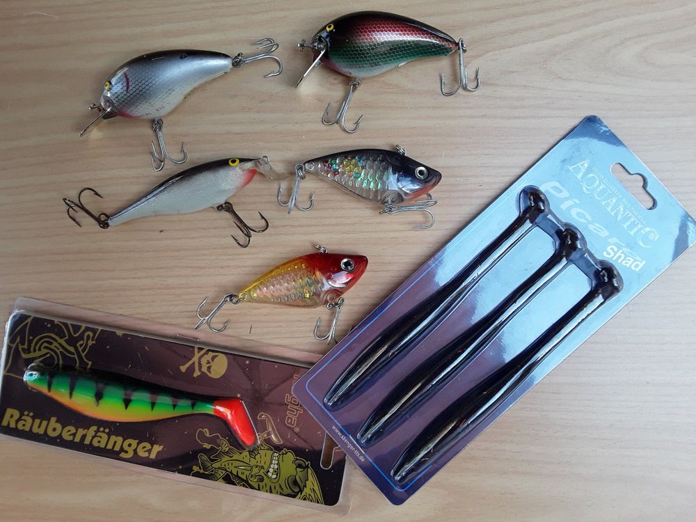 EASYHOOKING Hecht Zander Barsch Wobbler Set 11-TLG Raubfisch-Angel-Set Köder It Gelenk Für