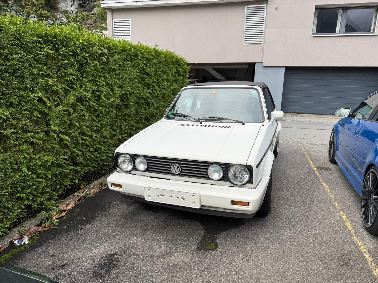 VW Automobili: Golf 1 Cabrio - 1. Hand – Usato da Stans venduto da Kleidermann_Retro