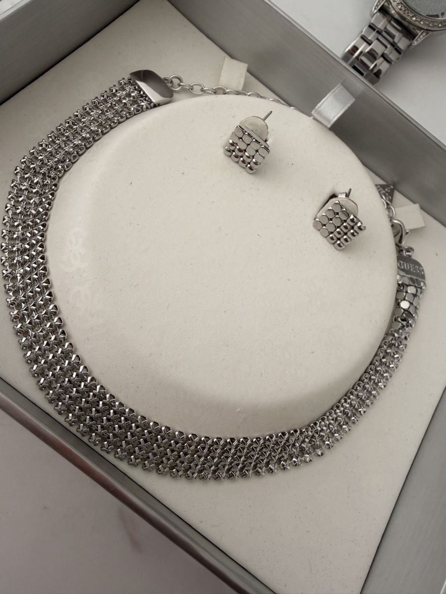 Guess Sonstiger Schmuck: Guess Set – Gebraucht aus Dulliken von swi_rb6g 1