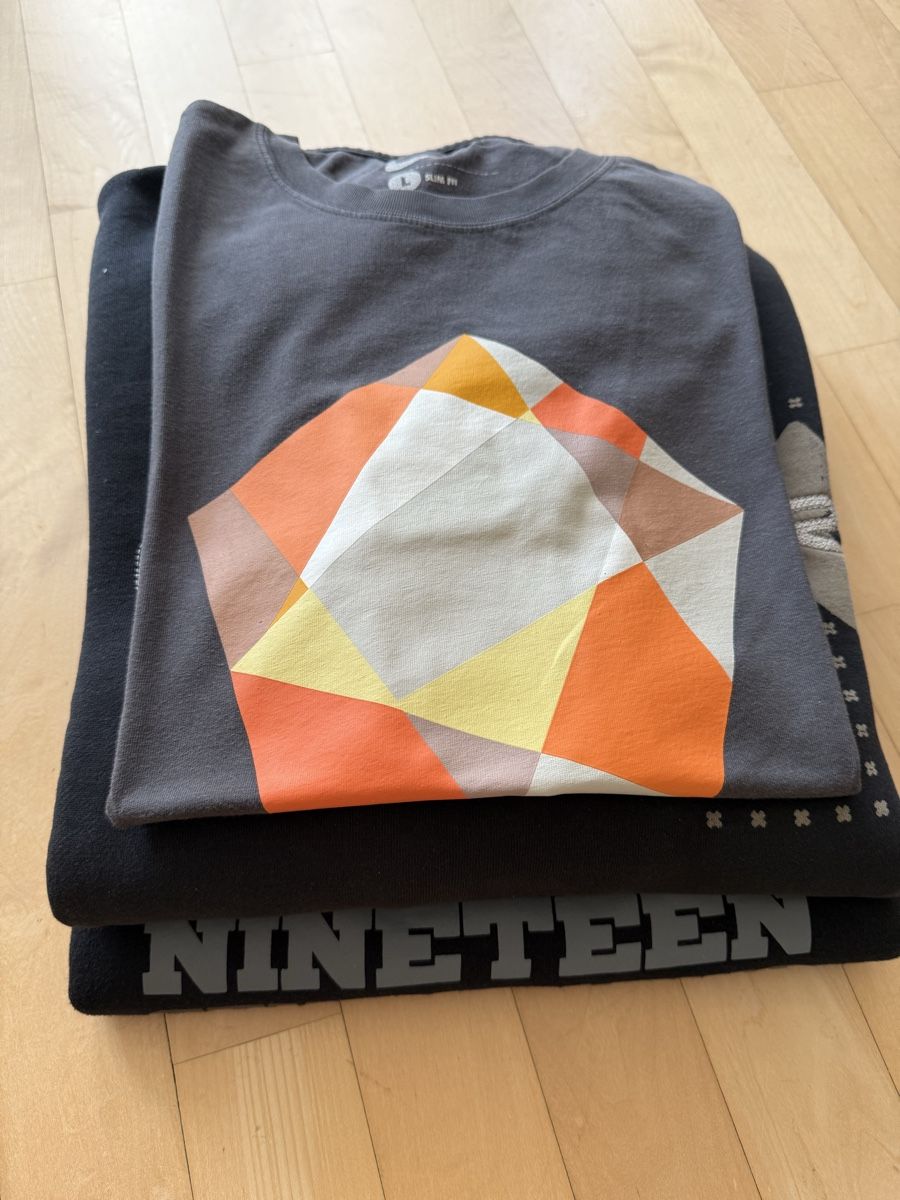 Lotti di vestiti: 3 Stück: Shirts & Pullover Herren M/L - Nike & Quicksilver – Usato da Uster venduto da Schangnau87 7