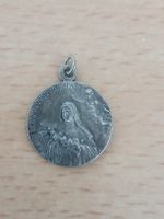 Medaillon  Therese mit Kreuz und Engel Motiv