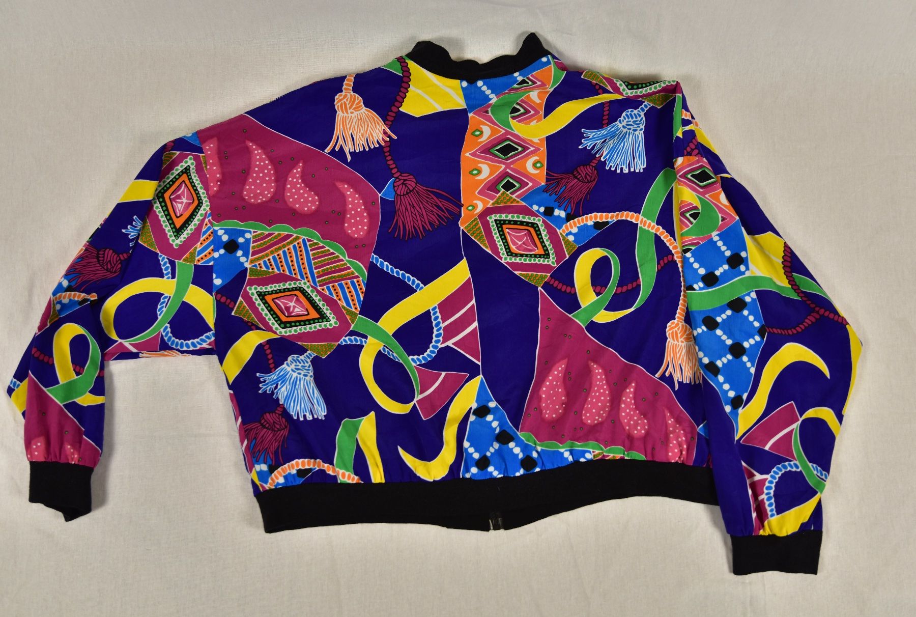 Giacche: Oversized Vintage Bomber – Multicolour Edition – Usato da Luzern venduto da eli_b9zg 4