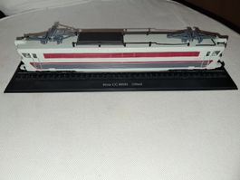 modèle miniature de la locomotive électrique CC 40101 de la