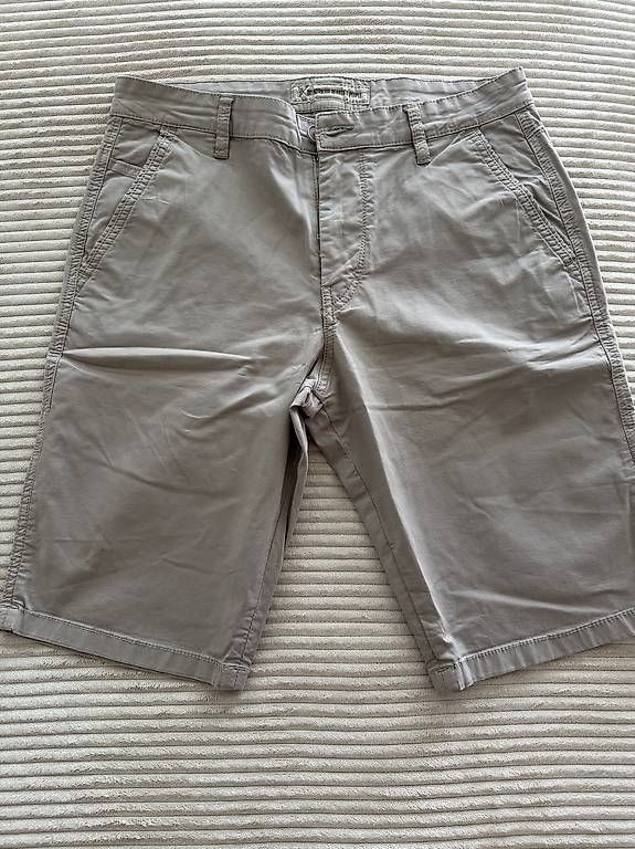 Hosen: Drykorn Herren-Shorts  – Gebraucht aus Wil SG von mar_w7v7