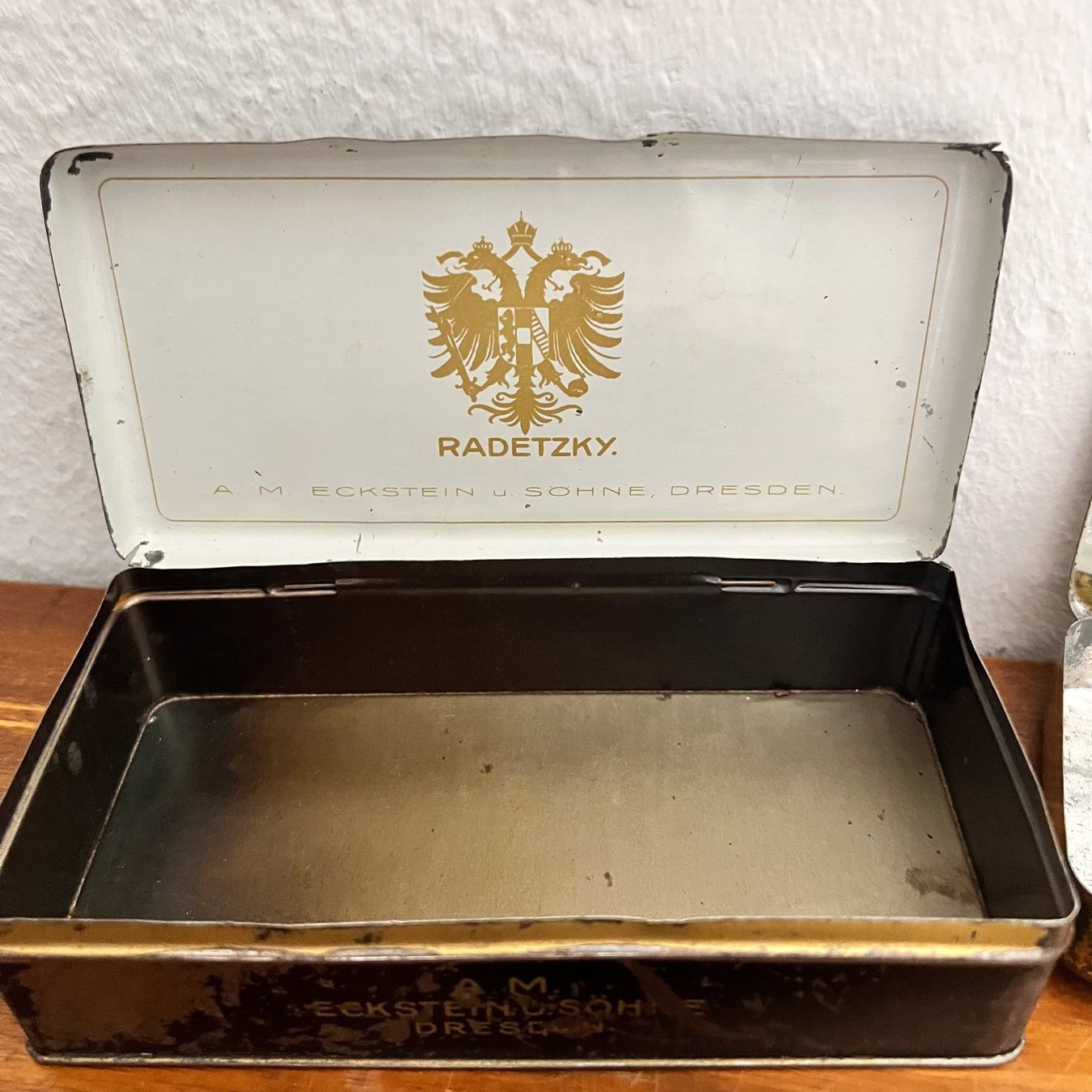 Barattoli: Alte Zigarren Tabak Blechdose Vintage Reklame Blech Dose – Usato da Neuhausen venduto da rraayy 5
