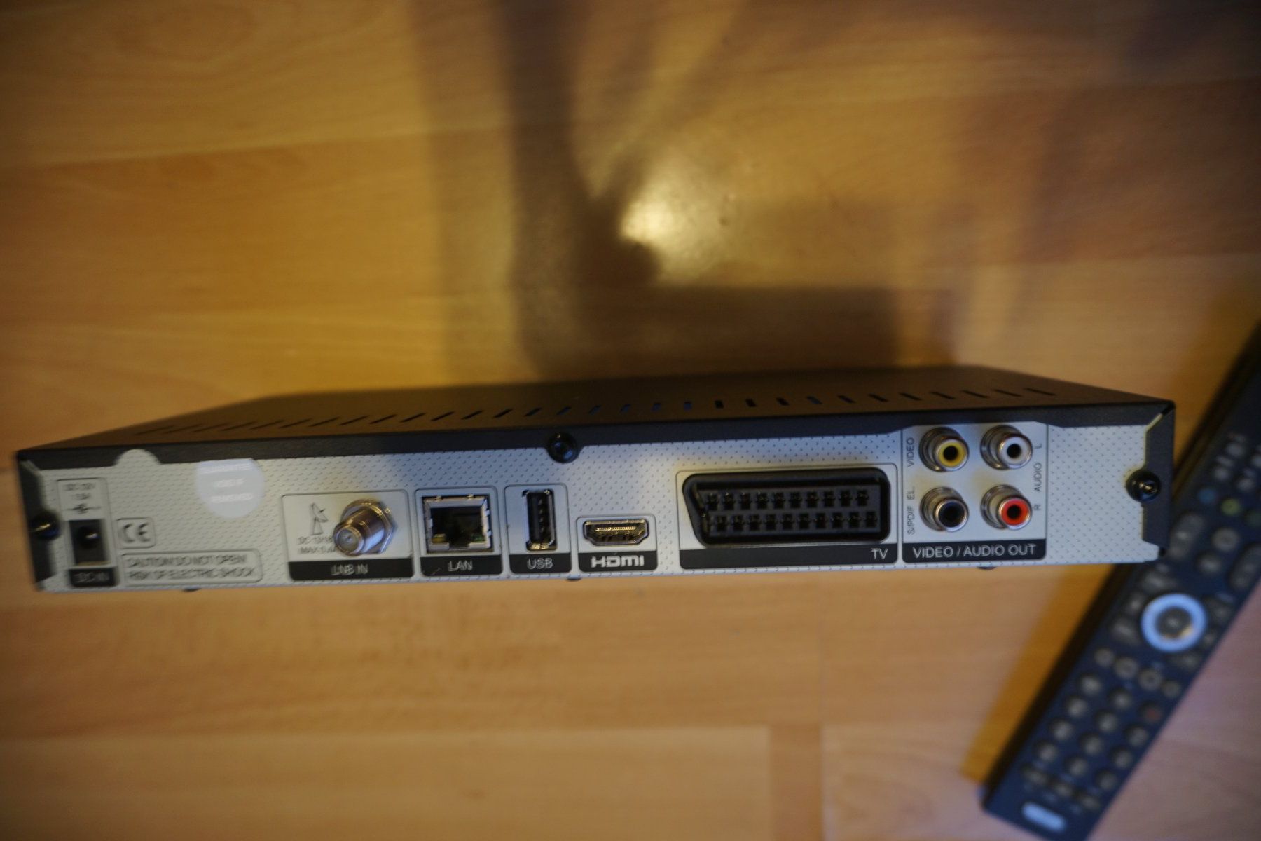 Technisat Ricevitori: TechniStar S1 HD Receiver mit Fernbedienung – Usato da Zürich venduto da einalemjena 3