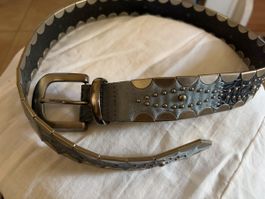 Ceinture Dietz cuir et métal décoré longueur 75 cm