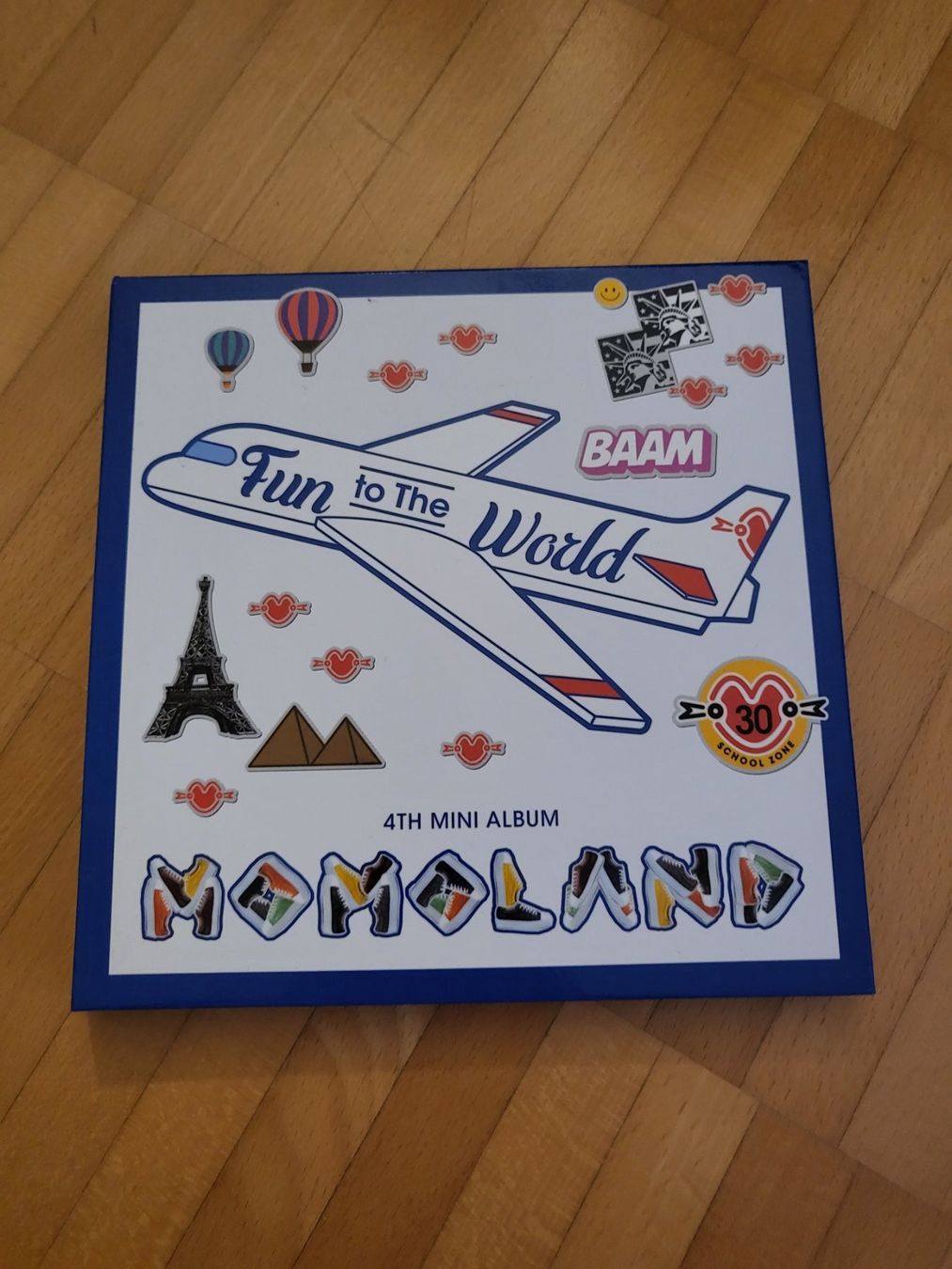 CD: Momoland - Fun to the World Album – Nuovo (secondo la descrizione) da Zürich venduto da Koeivi2000