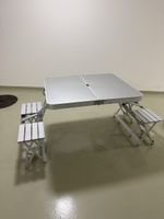 Klappbarer campingtisch