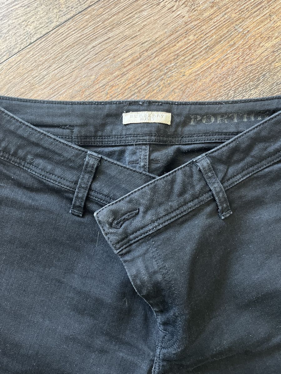 Jeans: Jeans et cuir Burberry noir taille 30 – D'occasion à Daillens par spidfredos 1