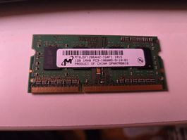 Micron 1GB 1Rx8 DDR3 Laptop RAM PC3  (MT8JSF12864HZ-1G4F1)