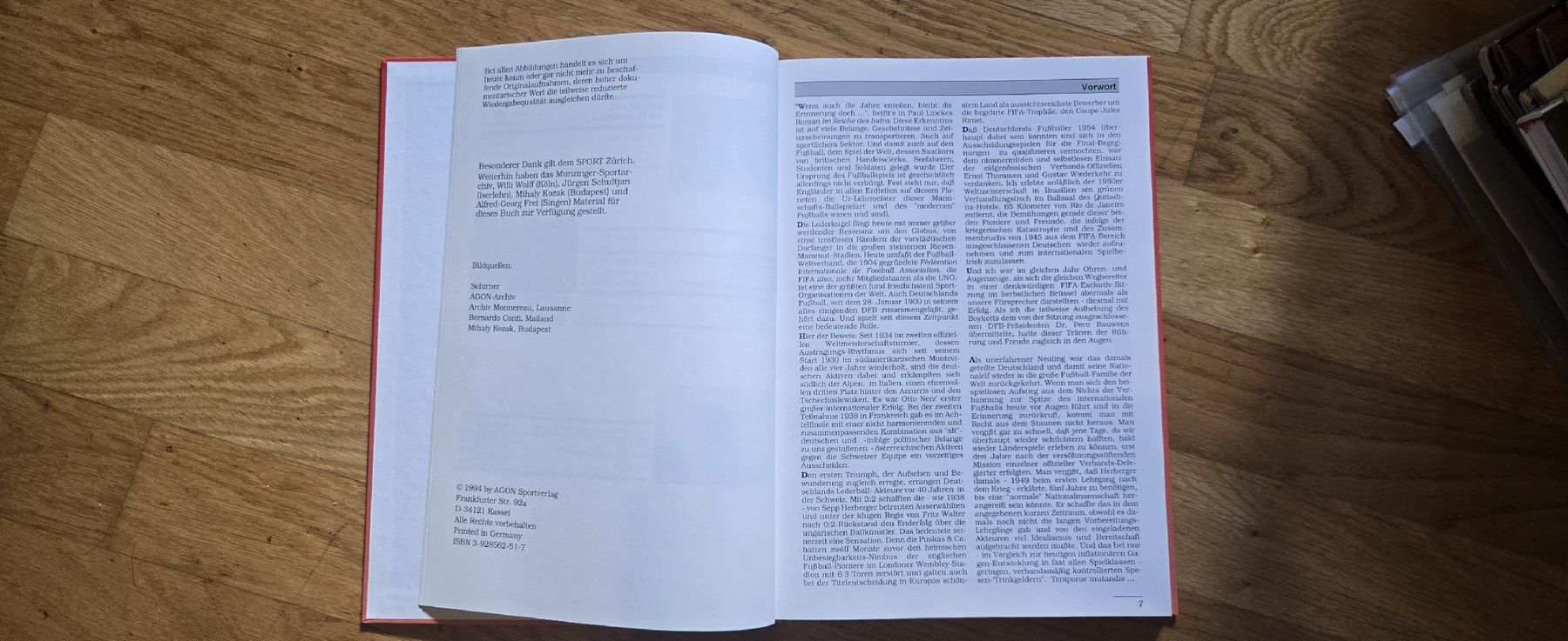 Libri: Buch Der Sieg von Bern+Kicker M:  "Das Wunder von Bern" – Usato da Zürich venduto da Jpacker 3