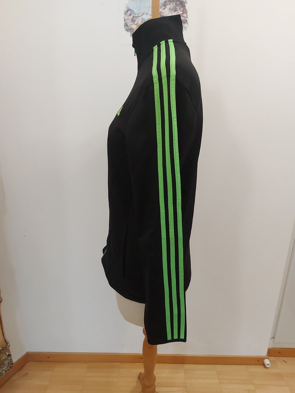 Adidas Giacche: Jacke  Adidas, schwarz, Grösse 176 – Usato da Oberengstringen venduto da PaolaDe 1