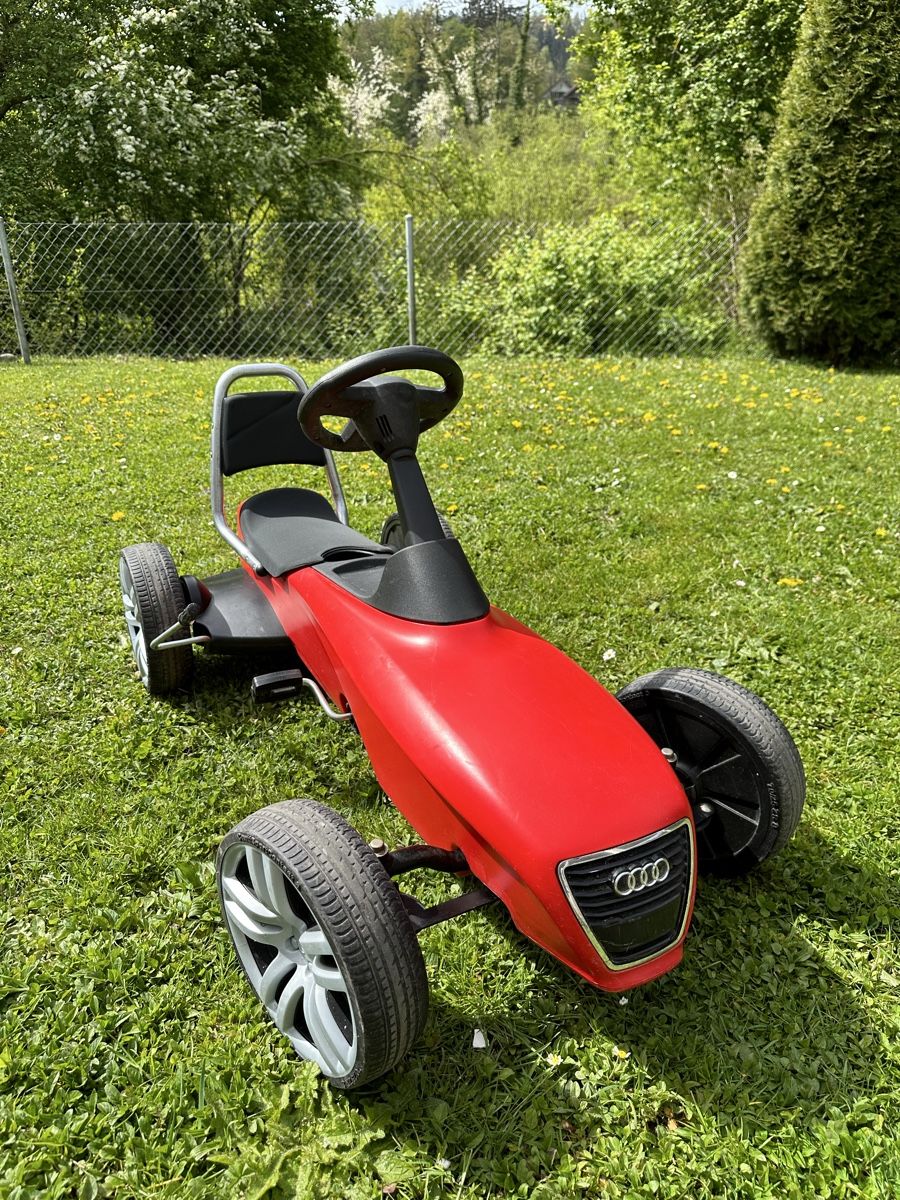 Fahrzeuge für Kinder: AUDI TRETAUTO original von Audi – Gebraucht aus Neftenbach von M.Knoerle