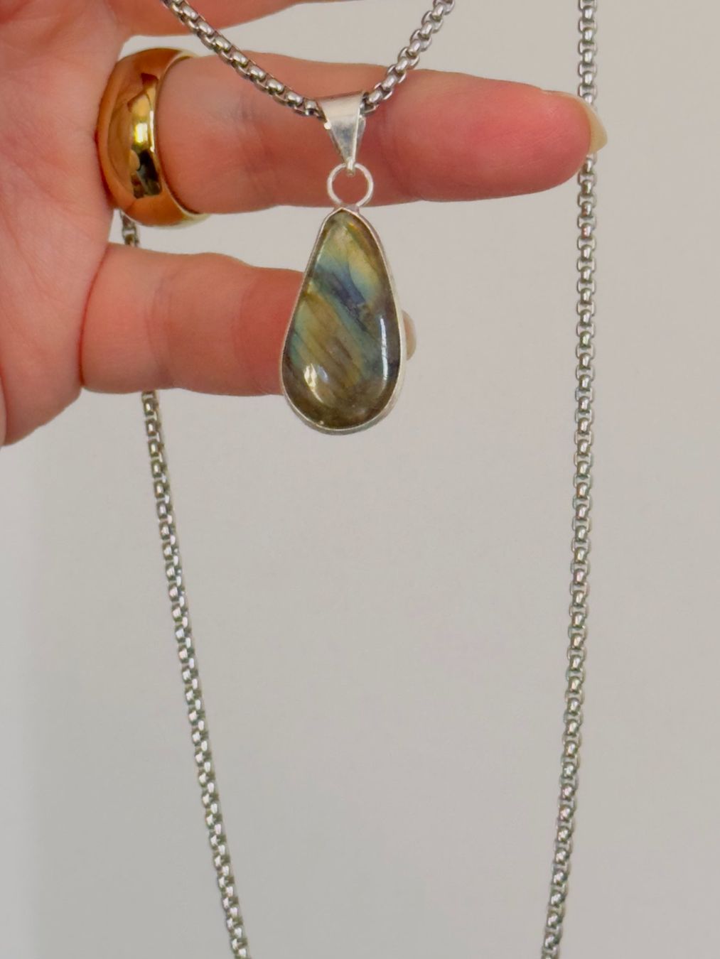 Catenine: Fashionable labradorite necklace – Nuovo e nell'imballaggio originale da Genève venduto da AGBERG 3