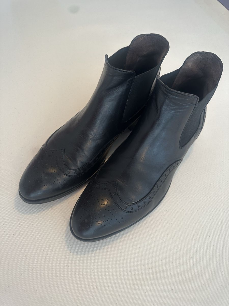 Scarpe da donna: Stiefeletten Calpierre Grösse 37.5 – Usato da Riehen venduto da fischre1