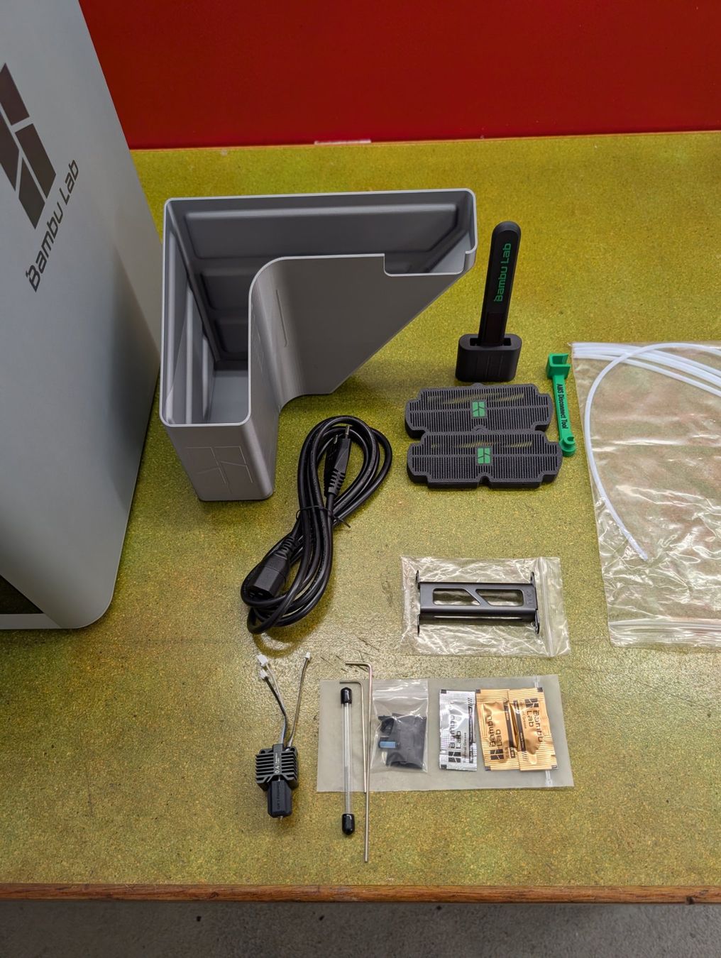 Bambu Lab Stampanti 3D: Bambu Lab X1-Carbon Combo im Topzustand! – Usato da Ballwil venduto da Volvo2022 6
