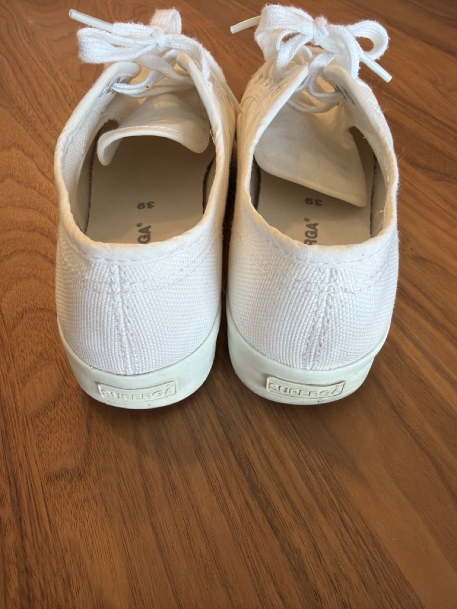 Superga Scarpe da donna: Superga weisse Leinenschuhe Gr. 39 – Usato da Zürich venduto da blancali 8