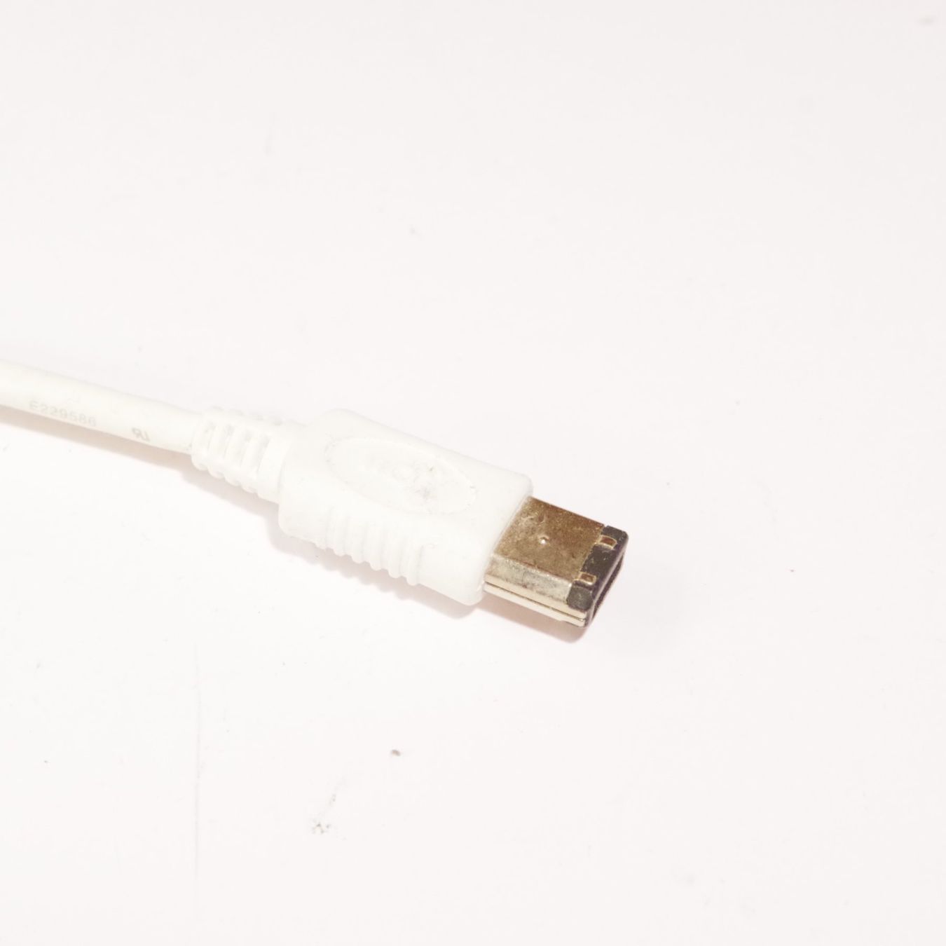 Cavi: Firewire Kabel kurz – Usato da Erlinsbach venduto da Yanny