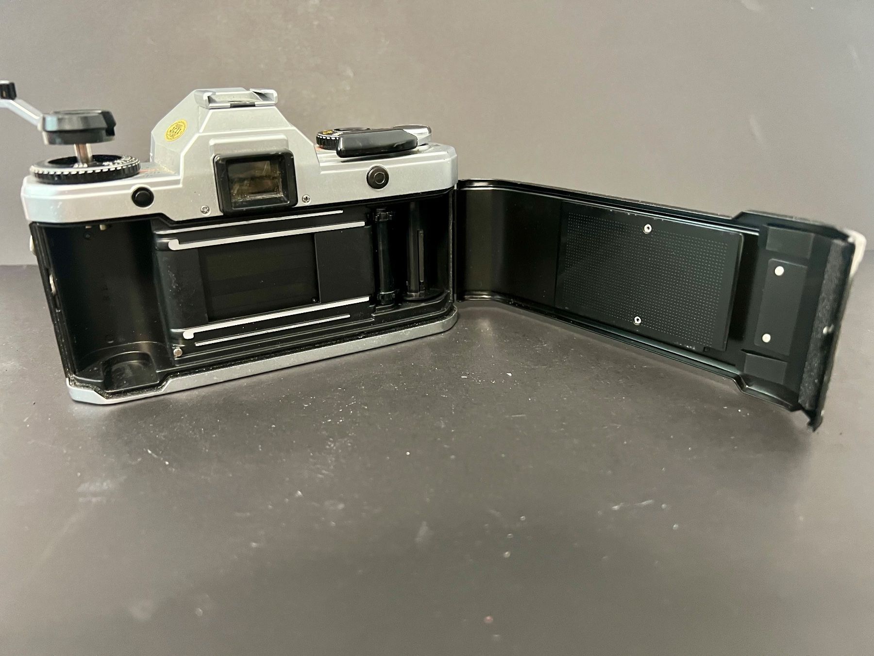 Yashica Fotocamera: Yashica FX-D Quartz – Usato da Sion venduto da ROBY_ROBY_ROBY 5