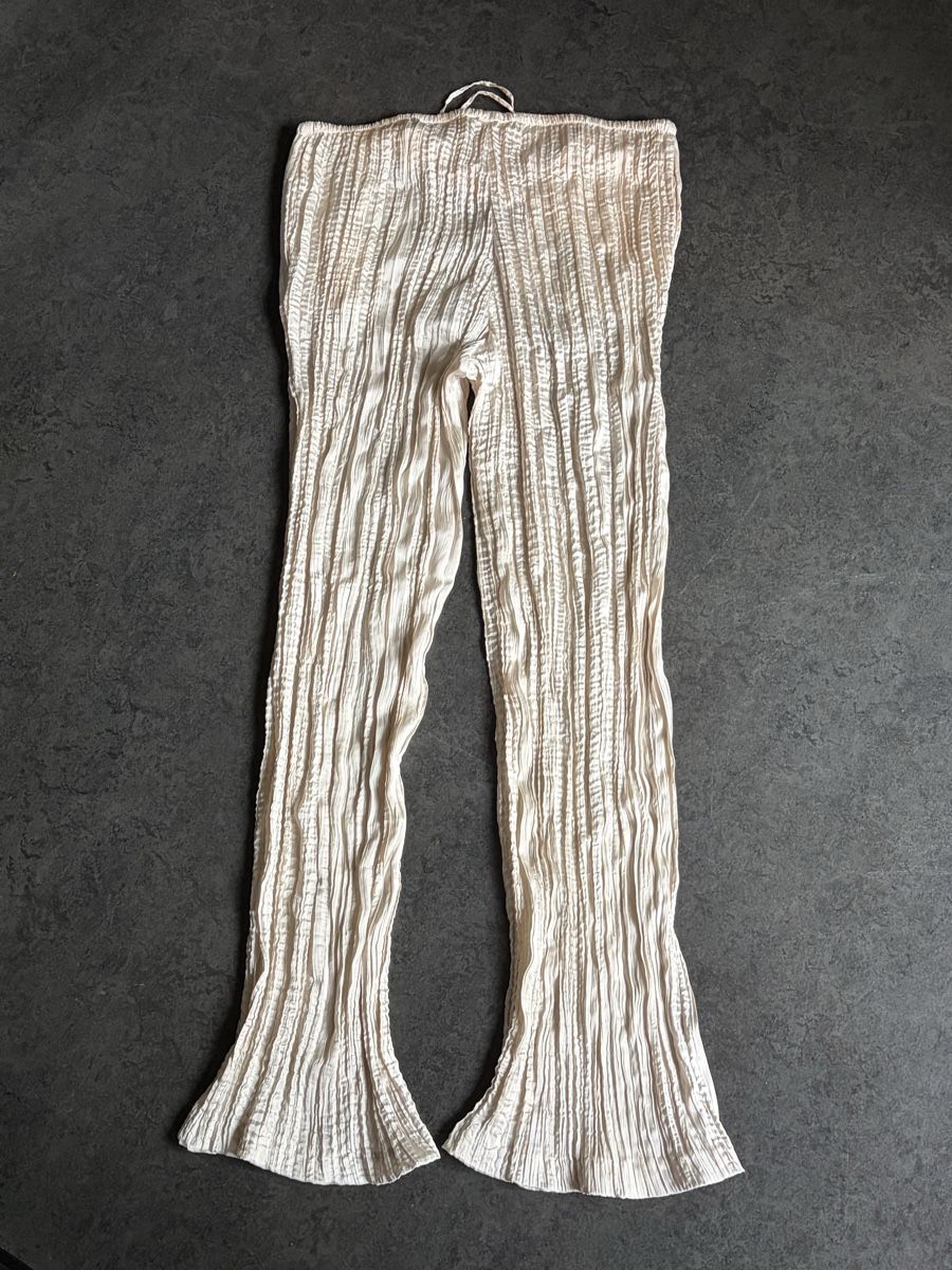 H&M Pantaloni: Hosen H&M Crincle beige Grösse M – Nuovo (secondo la descrizione) da Zürich venduto da megastored 1