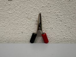 Krokodilklemmen Stecker mit zwei Anschlüsse