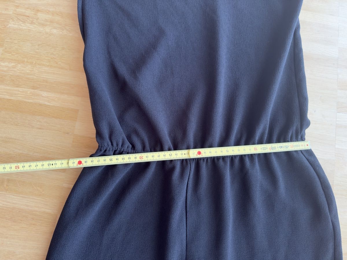 Tute: Schwarzer Einteiler/Jumpsuit Clockhouse Gr. 42 – Usato da St Gallen venduto da Berta343 8