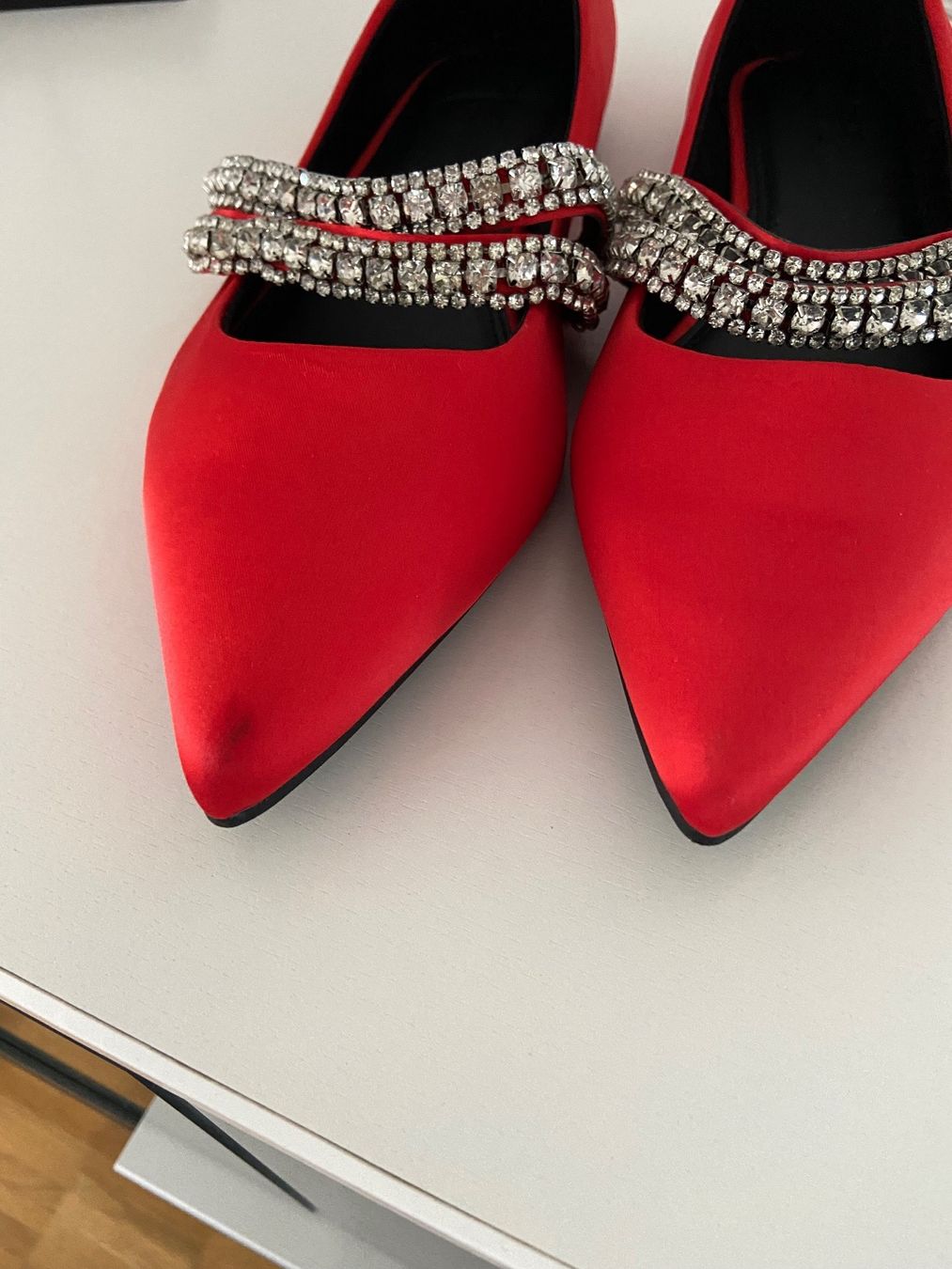 Scarpe da donna: rote Ballerina – Nuovo (secondo la descrizione) da Bülach venduto da kittygismo