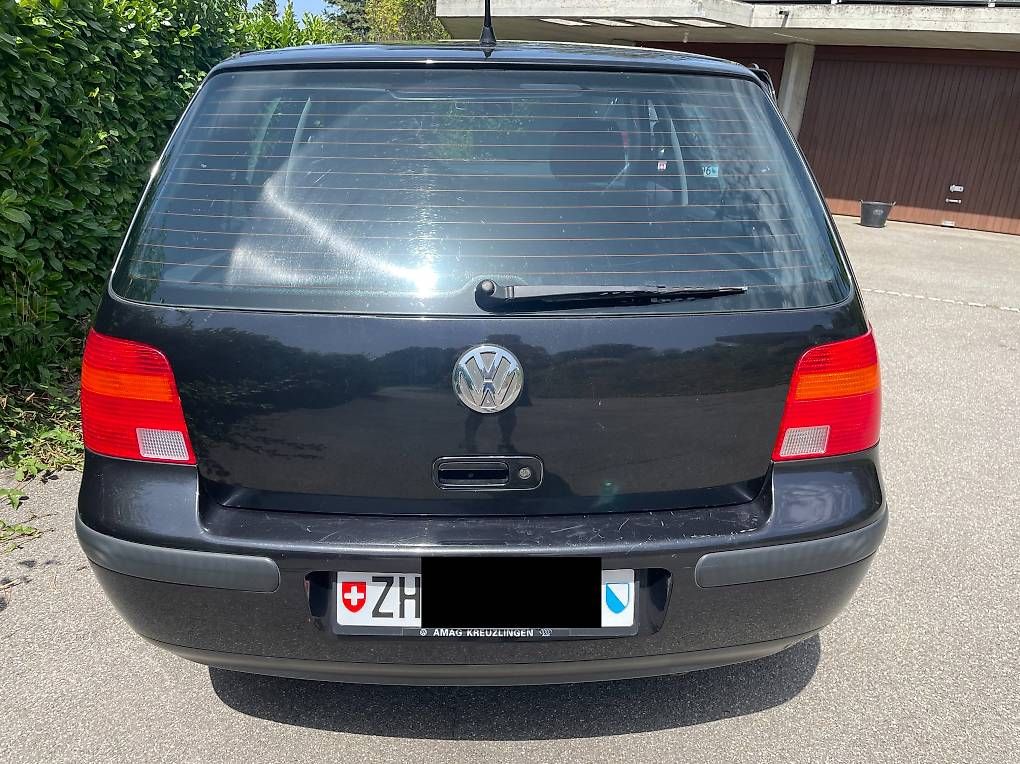VW Autos: Golf 4 – Gebraucht aus Aeugst am Albis von 2good 4