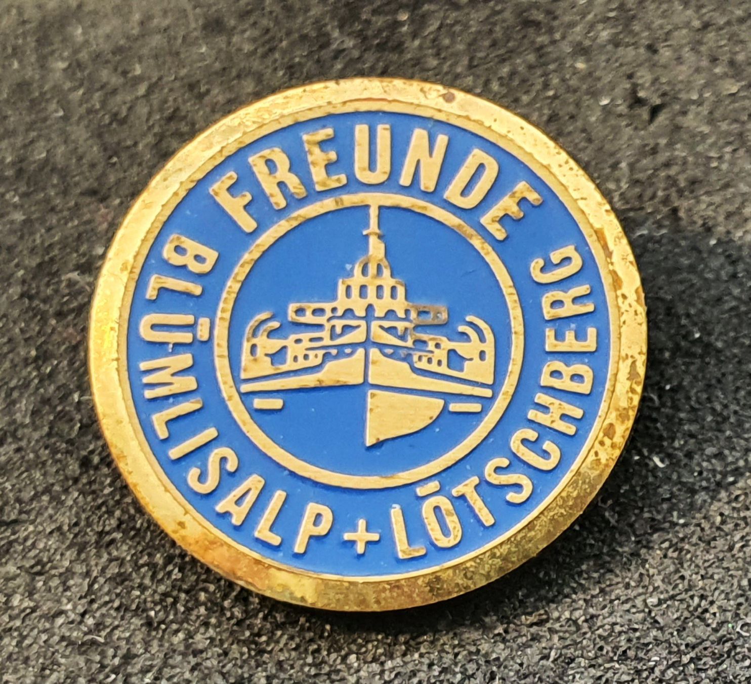 Placchette & Badge: CC543 - Pin Blümlisalp + Lötschberg Dampfschiff Freunde – Usato da Reinach BL venduto da Boston-Verkauf