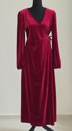 Wickelkleid aus Samt dunkelrot Grösse L neuwertig