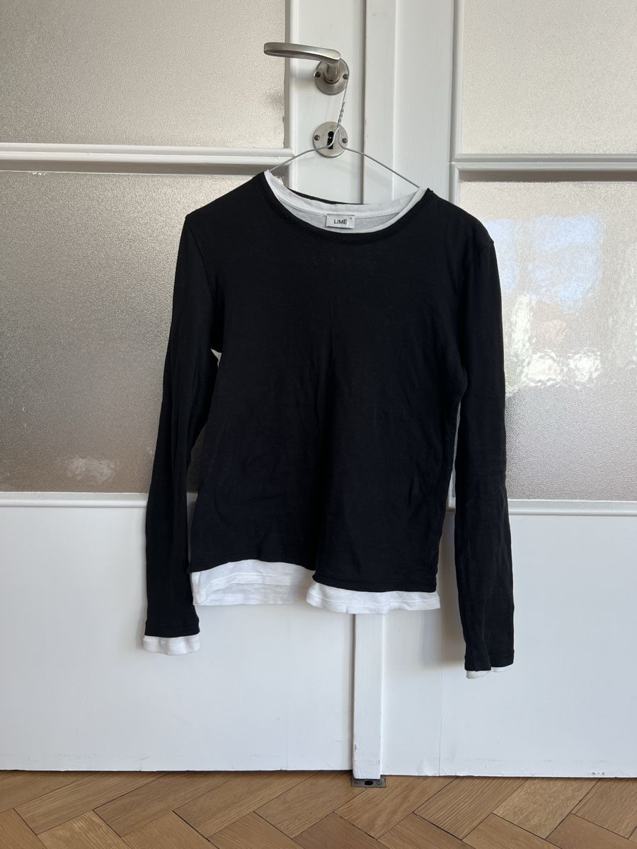 Top: Layered Black & White Long Sleeve Top Size XS – Usato da Zürich venduto da daria_m