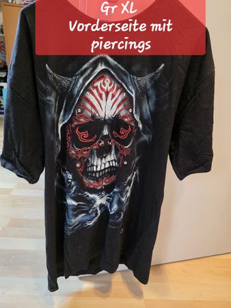 T-Shirt Gr. XL, Totenkopf Motiv, Piercings, Top Zustand!