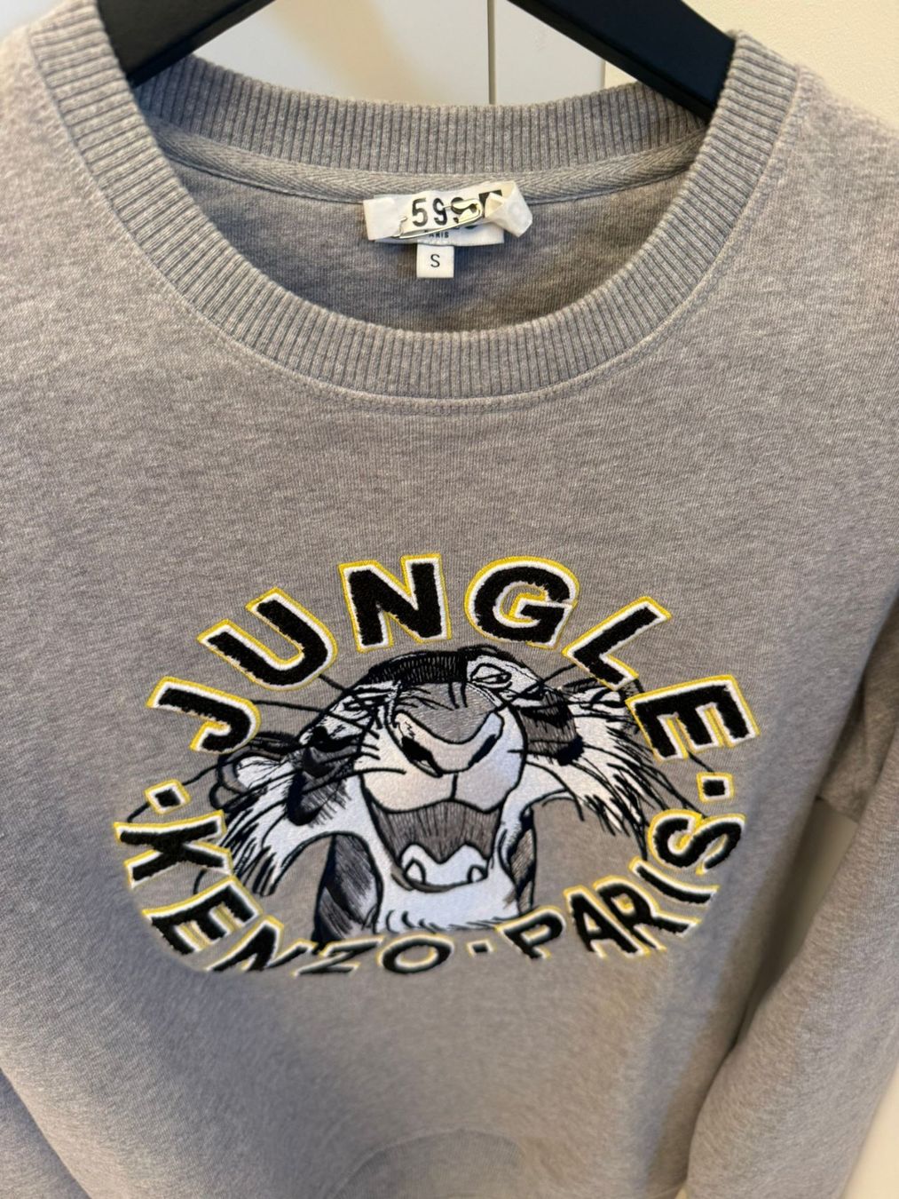Kenzo Maglioni & Felpe: Kenzo x Disney "Tigger" Sweater, Size S – Usato da Wilen b. Wollerau venduto da ccgold 1