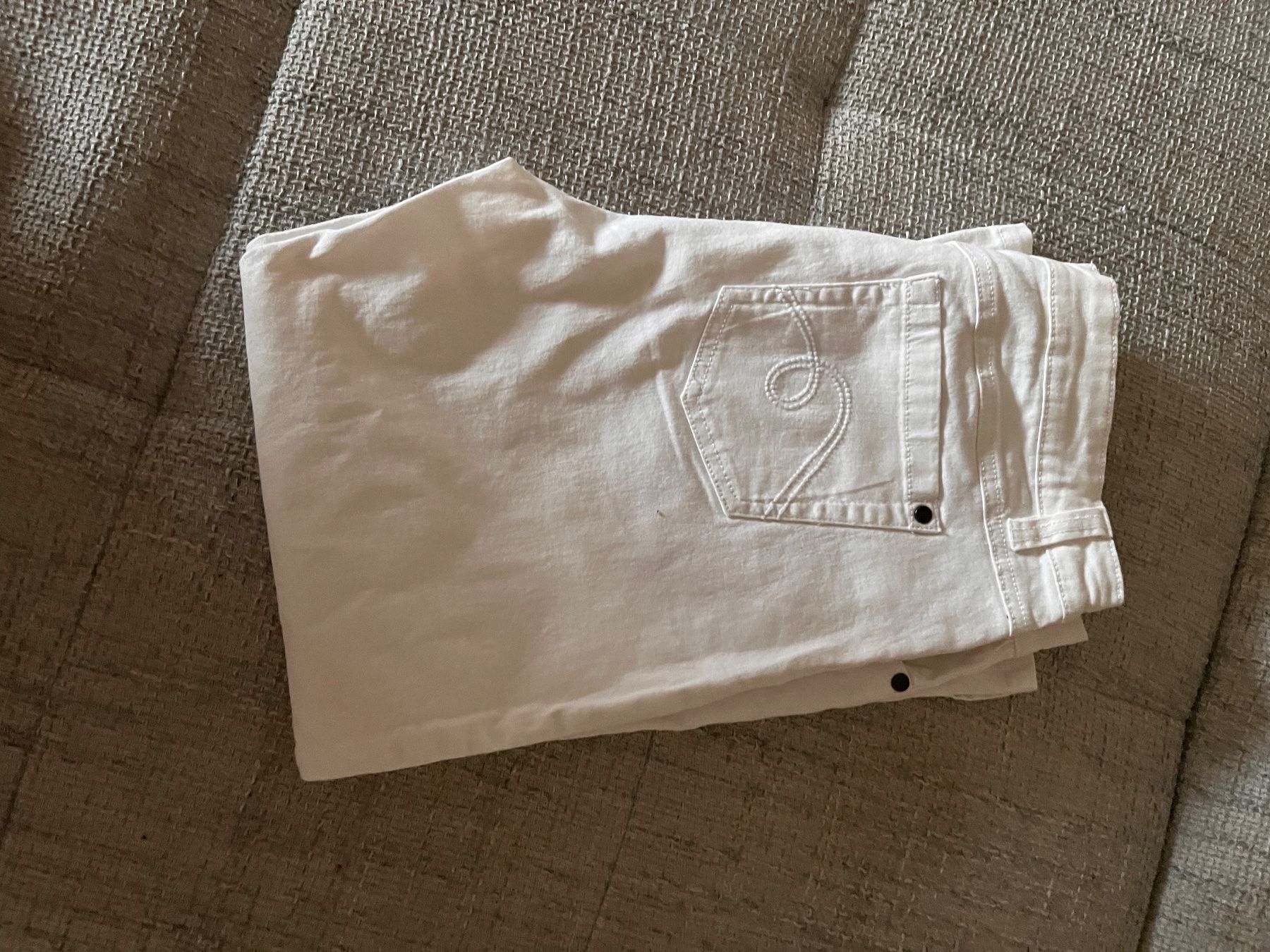 Pantaloni: Hose Damen – Usato da Brüttisellen venduto da lilien2012 2