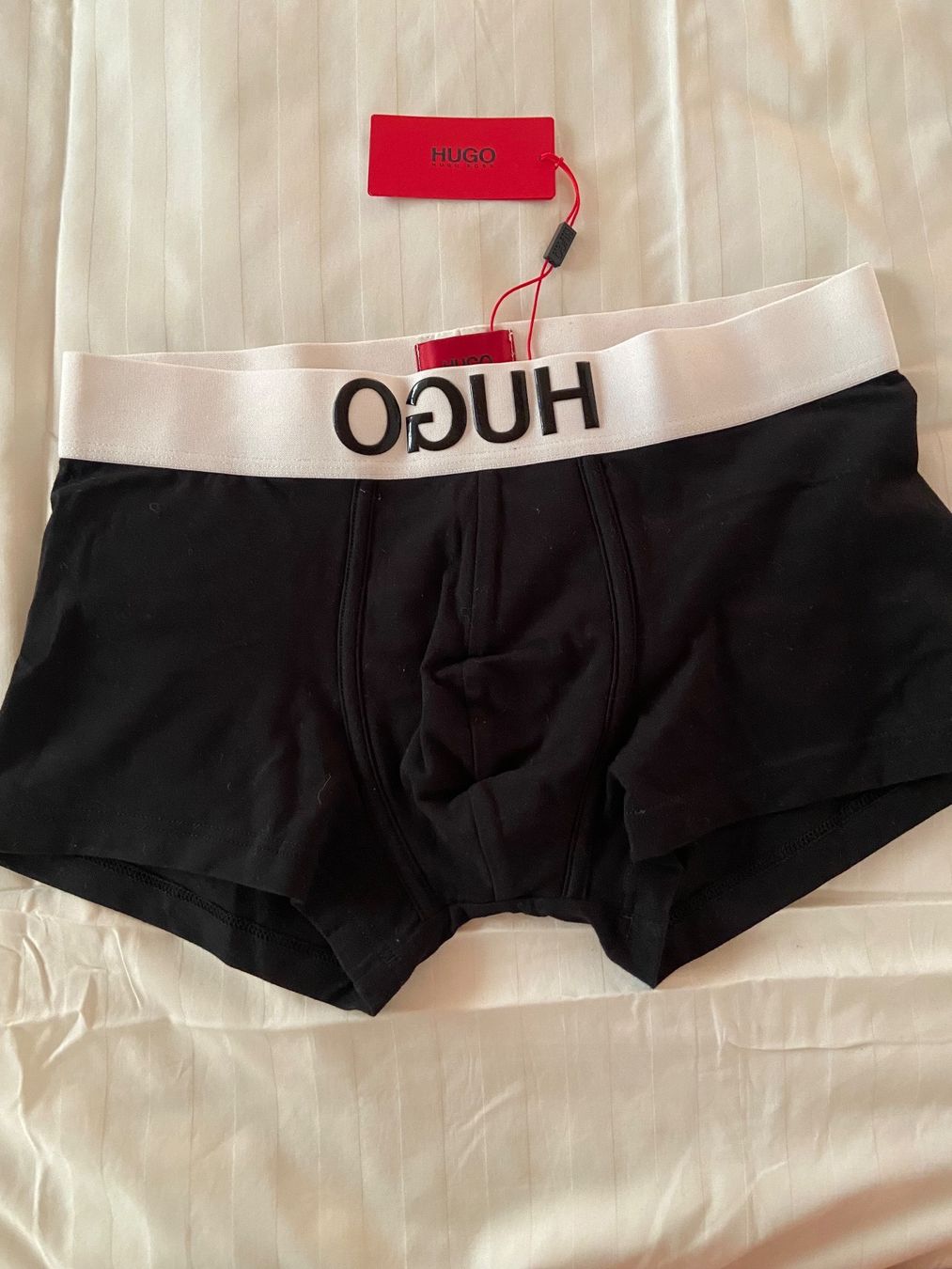 Hugo Boss Unterwäsche: 2 Nuovi boxer Hugo Boss mis.M – Neu (gemäss Beschreibung) aus Davesco-Soragno von dvf_7h6d