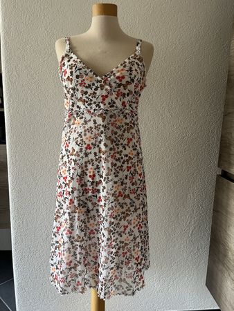 S.Oliver Sommerkleid Blumenmuster Grösse 38 sehr guter Zusta